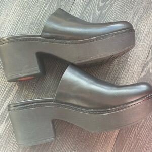 Fit Flop Platform Mules
